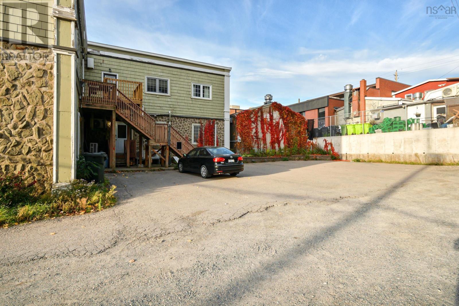 10 Pitt Street, Sydney, Nova Scotia  B1P 5X3 - Photo 49 - 202501171