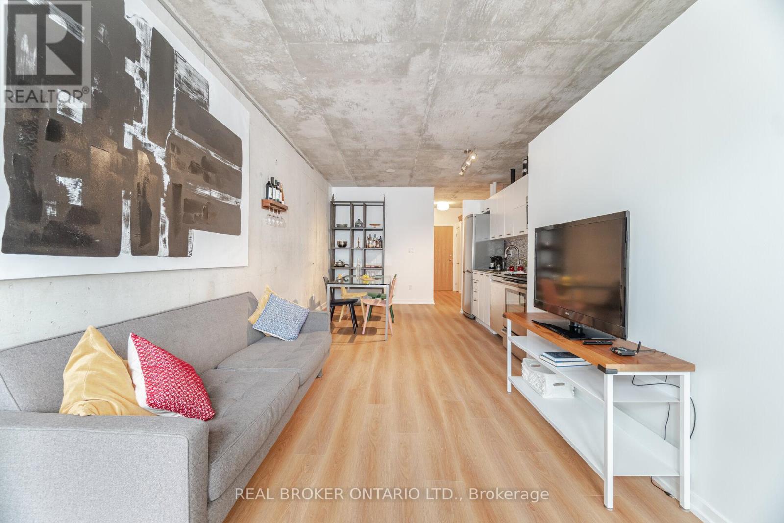 725 - 150 Sudbury Street, Toronto (Little Portugal), Ontario  M6J 3S8 - Photo 1 - C12052699