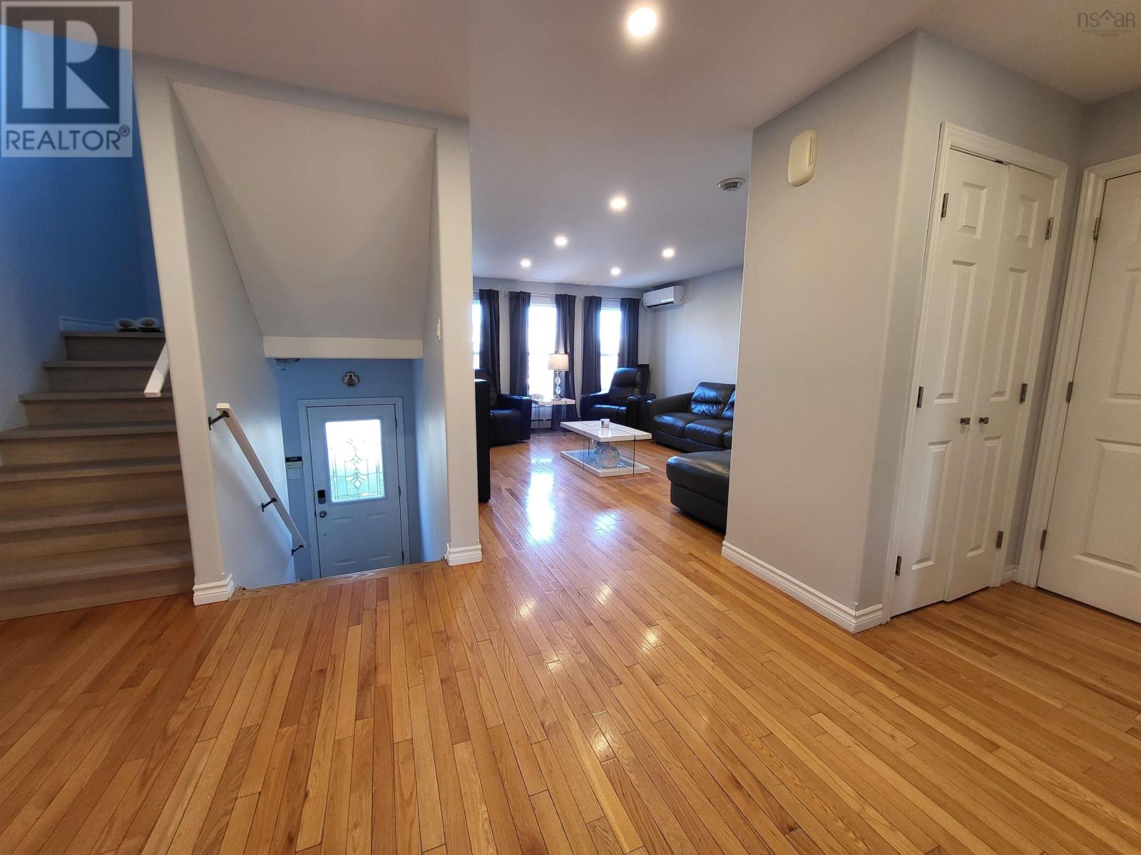 79 South Ridge Circle, Dartmouth, Nova Scotia  B3A 4Z2 - Photo 4 - 202506361