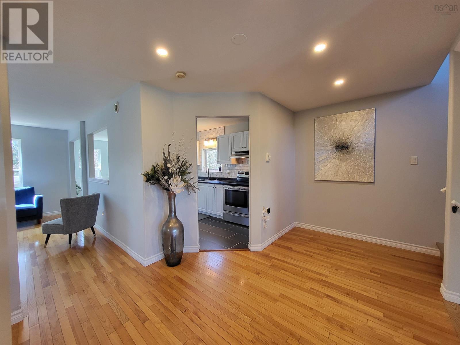 79 South Ridge Circle, Dartmouth, Nova Scotia  B3A 4Z2 - Photo 5 - 202506361