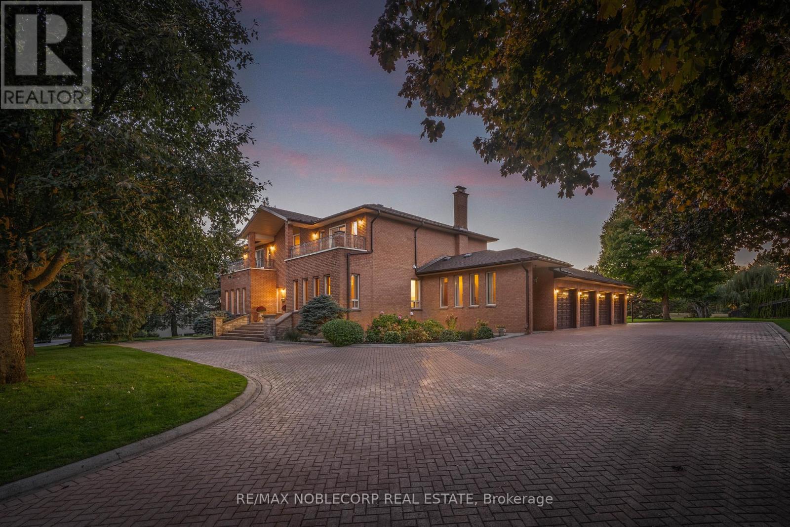 72 Balding Boulevard, Vaughan, Ontario  L4L 3R9 - Photo 3 - N12052692