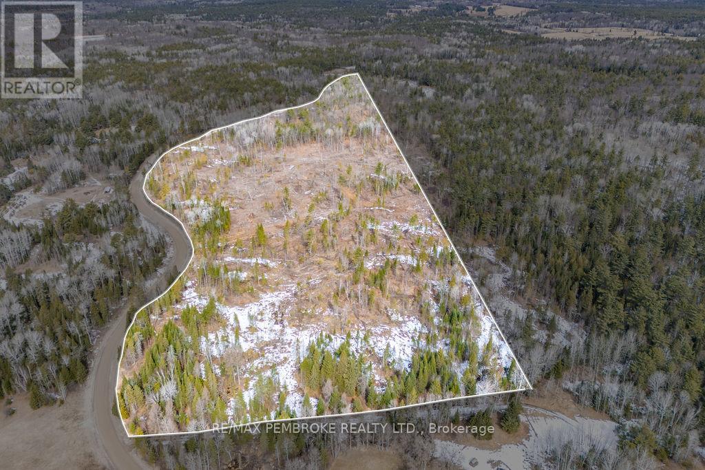 744 BLACK CREEK ROAD, North Algona Wilberforce, Ontario