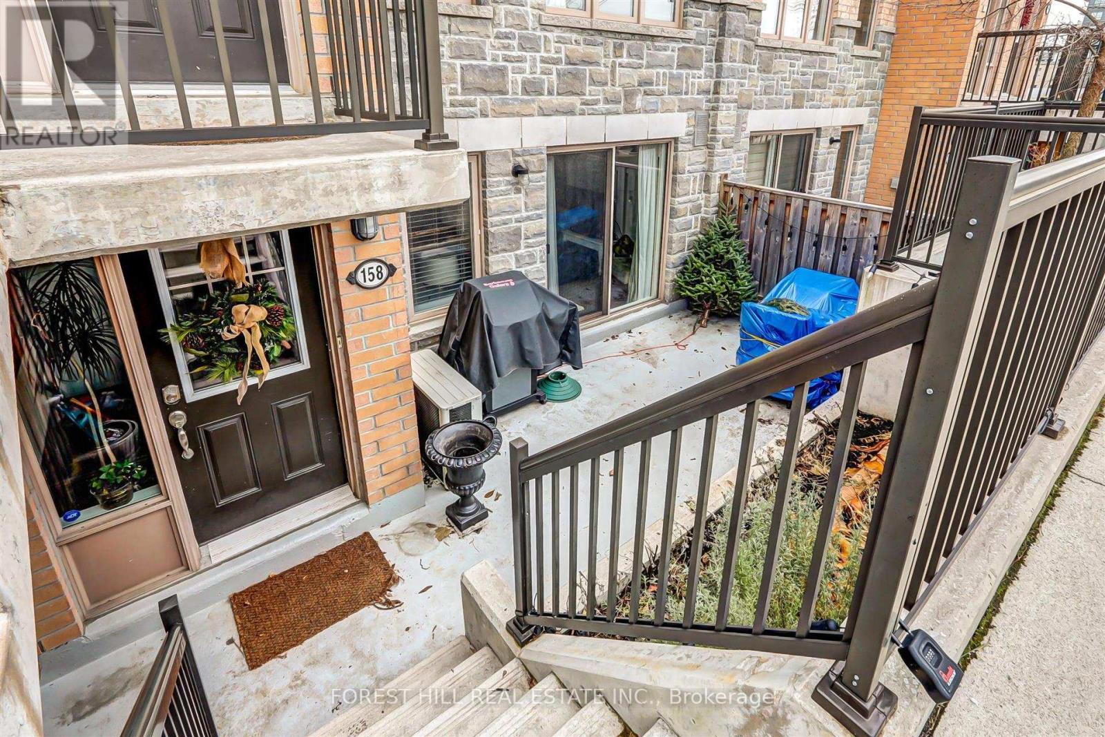 Property at 158 - 8 FOUNDRY AVENUE image 5