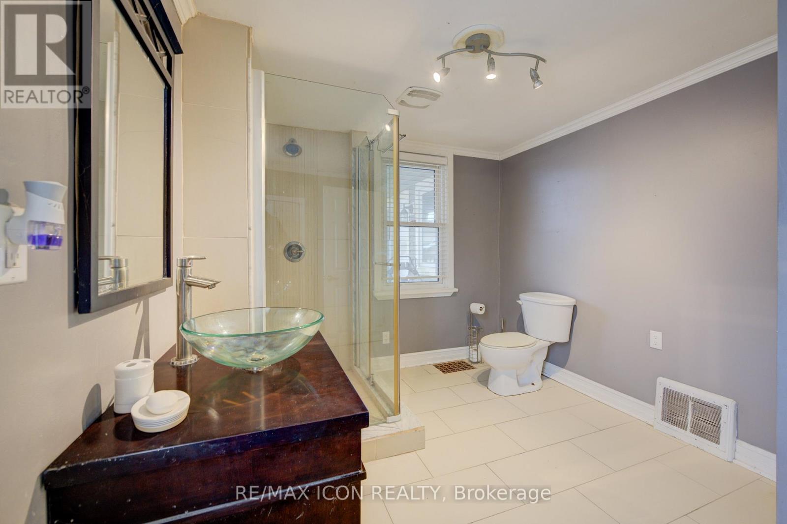 288 Winona Road, Hamilton, Ontario  L8E 5L3 - Photo 21 - X12052714
