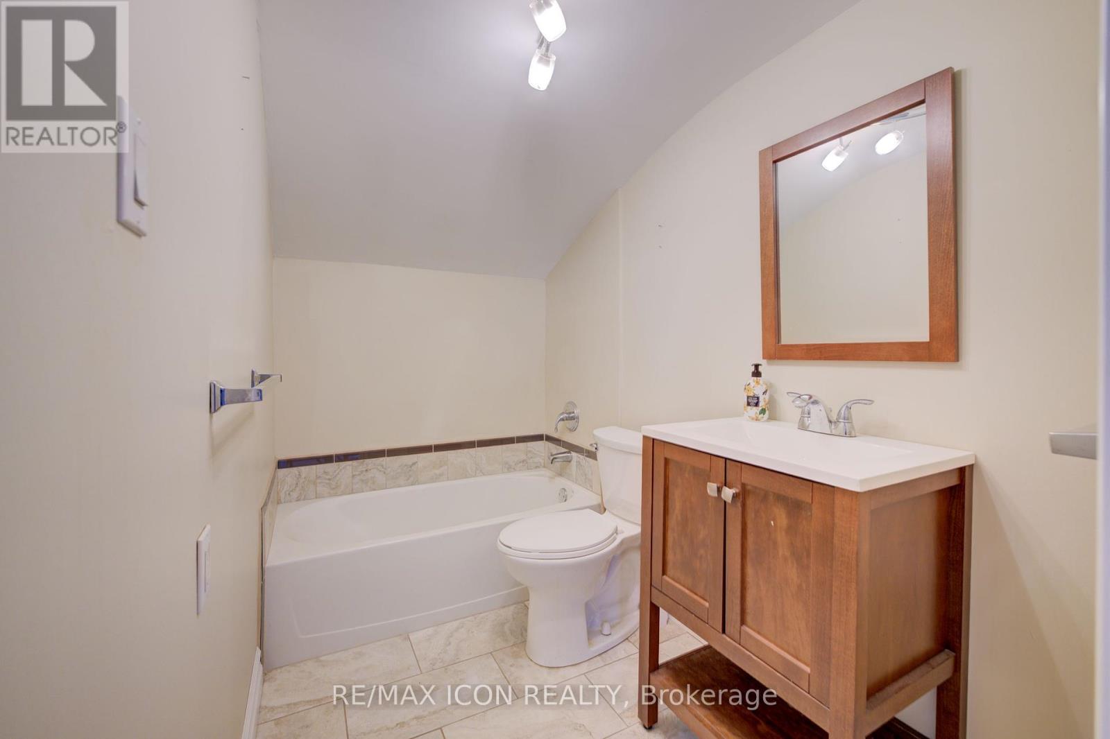 288 Winona Road, Hamilton, Ontario  L8E 5L3 - Photo 29 - X12052714