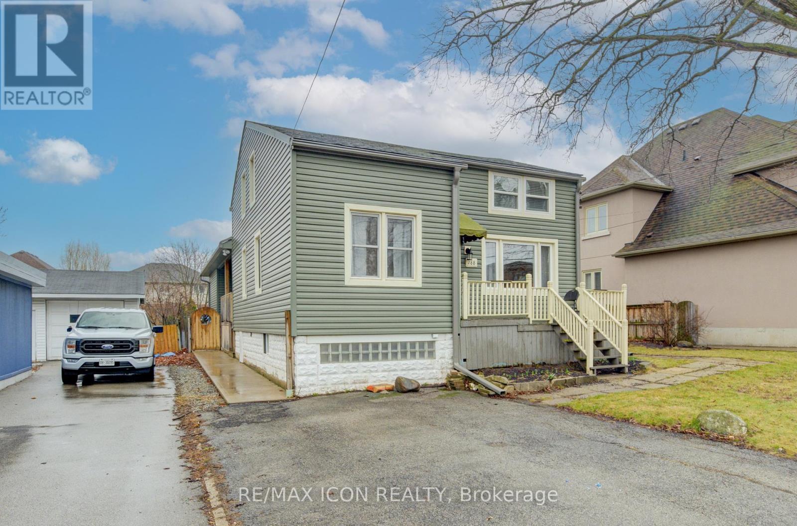 Property at 288 WINONA ROAD image 3