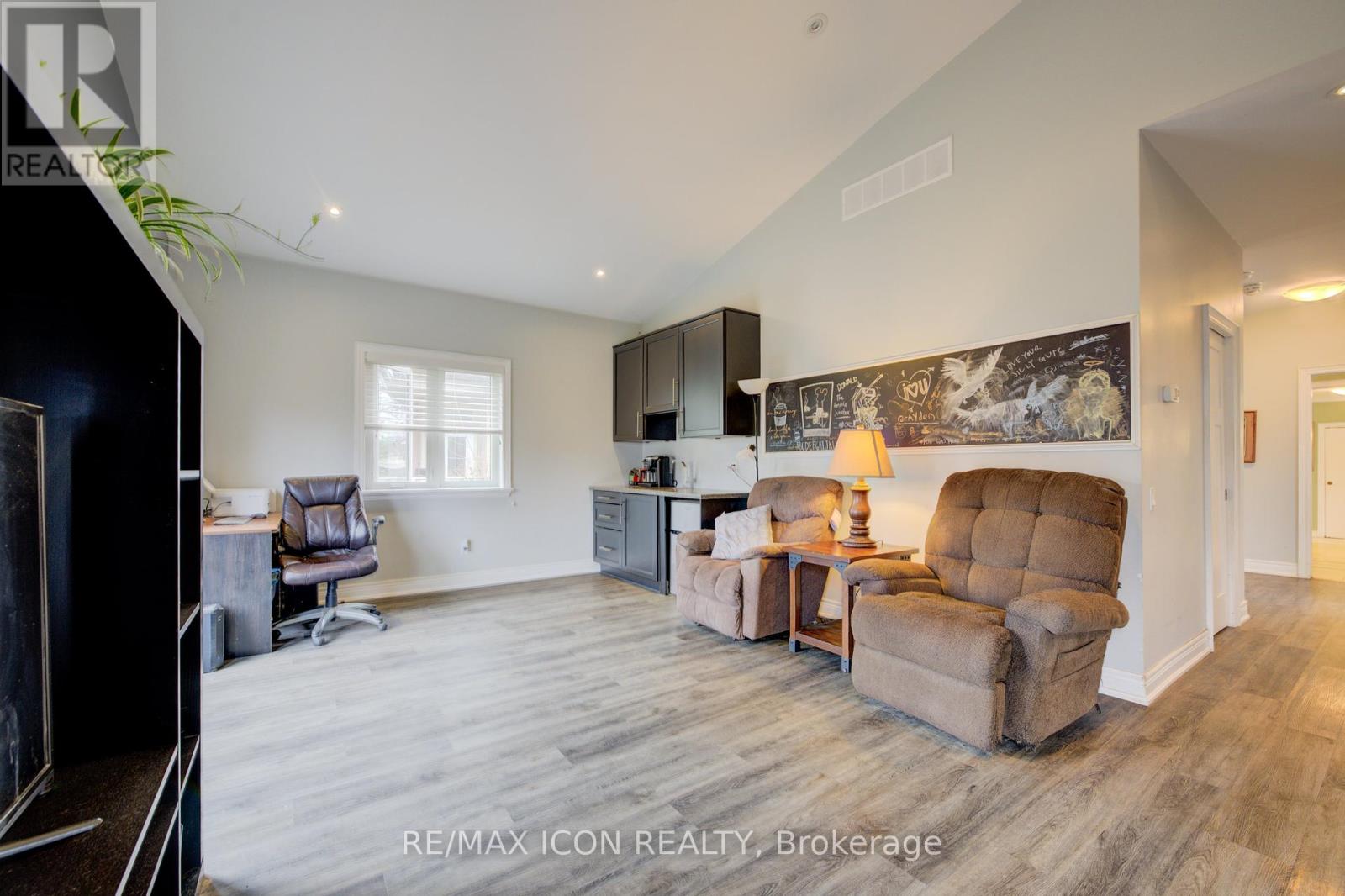 288 Winona Road, Hamilton, Ontario  L8E 5L3 - Photo 38 - X12052714