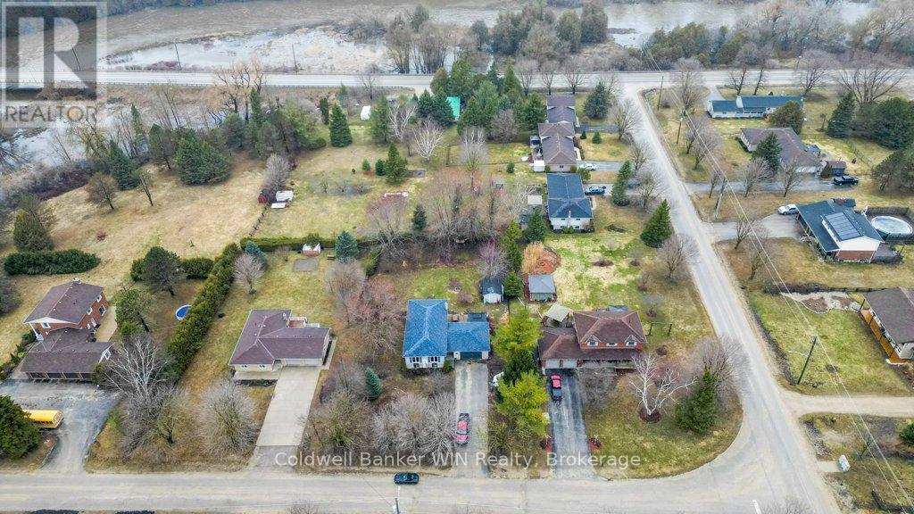 425 Clyde Street, Wellington North, Ontario  N0G 2L3 - Photo 3 - X11996665