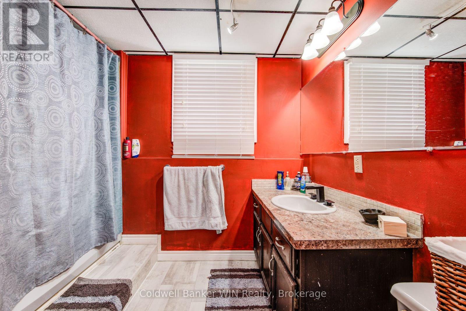 425 Clyde Street, Wellington North, Ontario  N0G 2L3 - Photo 32 - X11996665