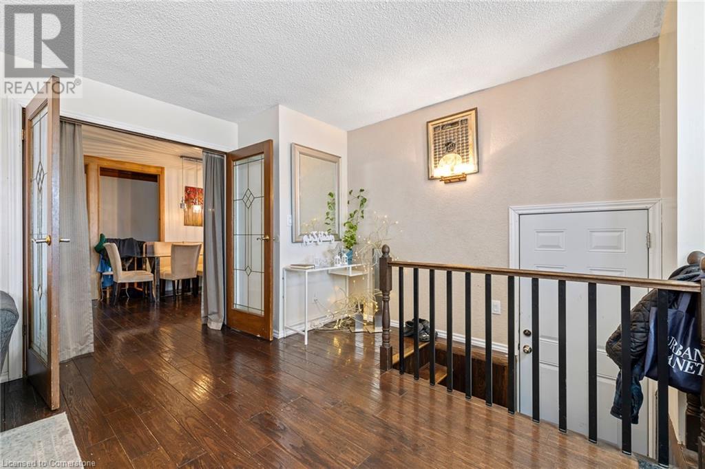 490 Queen Victoria Drive, Hamilton, Ontario  L8W 1G9 - Photo 6 - 40704297