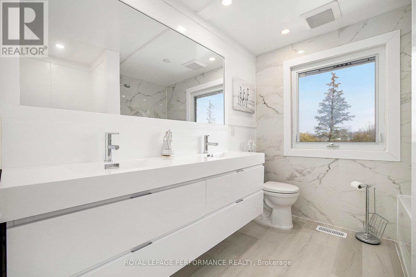 1444 Normandy Crescent, Ottawa, Ontario  K2C 0N6 - Photo 25 - X12052845