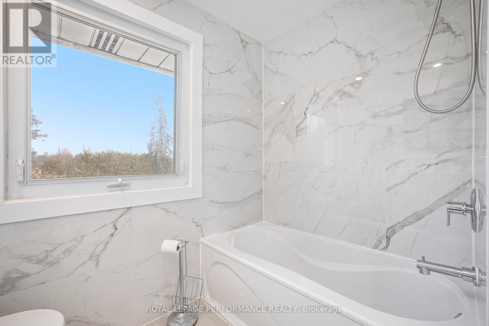 1444 Normandy Crescent, Ottawa, Ontario  K2C 0N6 - Photo 26 - X12052845