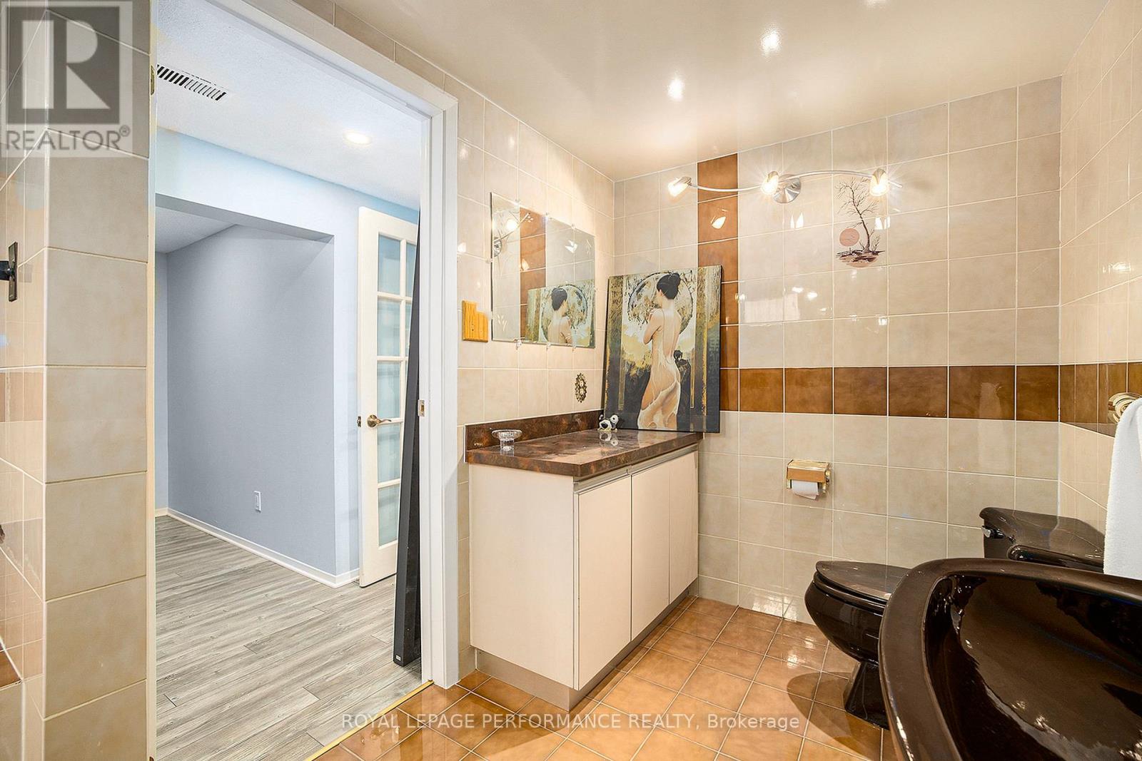 1444 Normandy Crescent, Ottawa, Ontario  K2C 0N6 - Photo 36 - X12052845