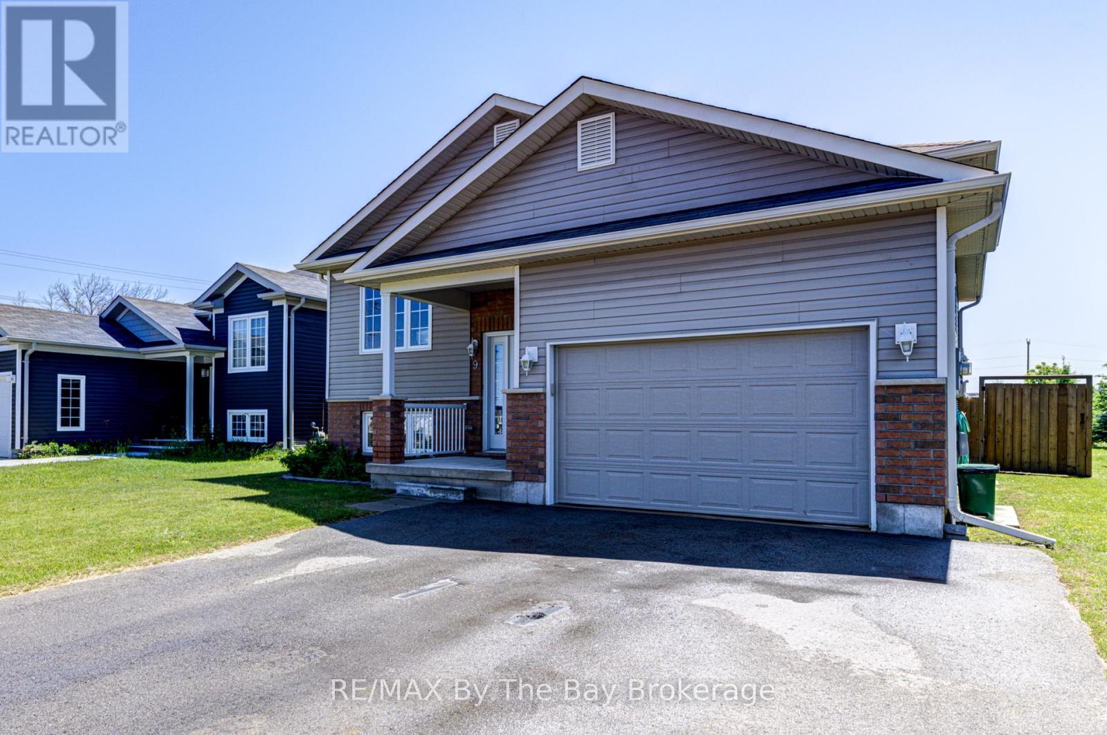 Property at 9 GEORGE AVENUE image 3
