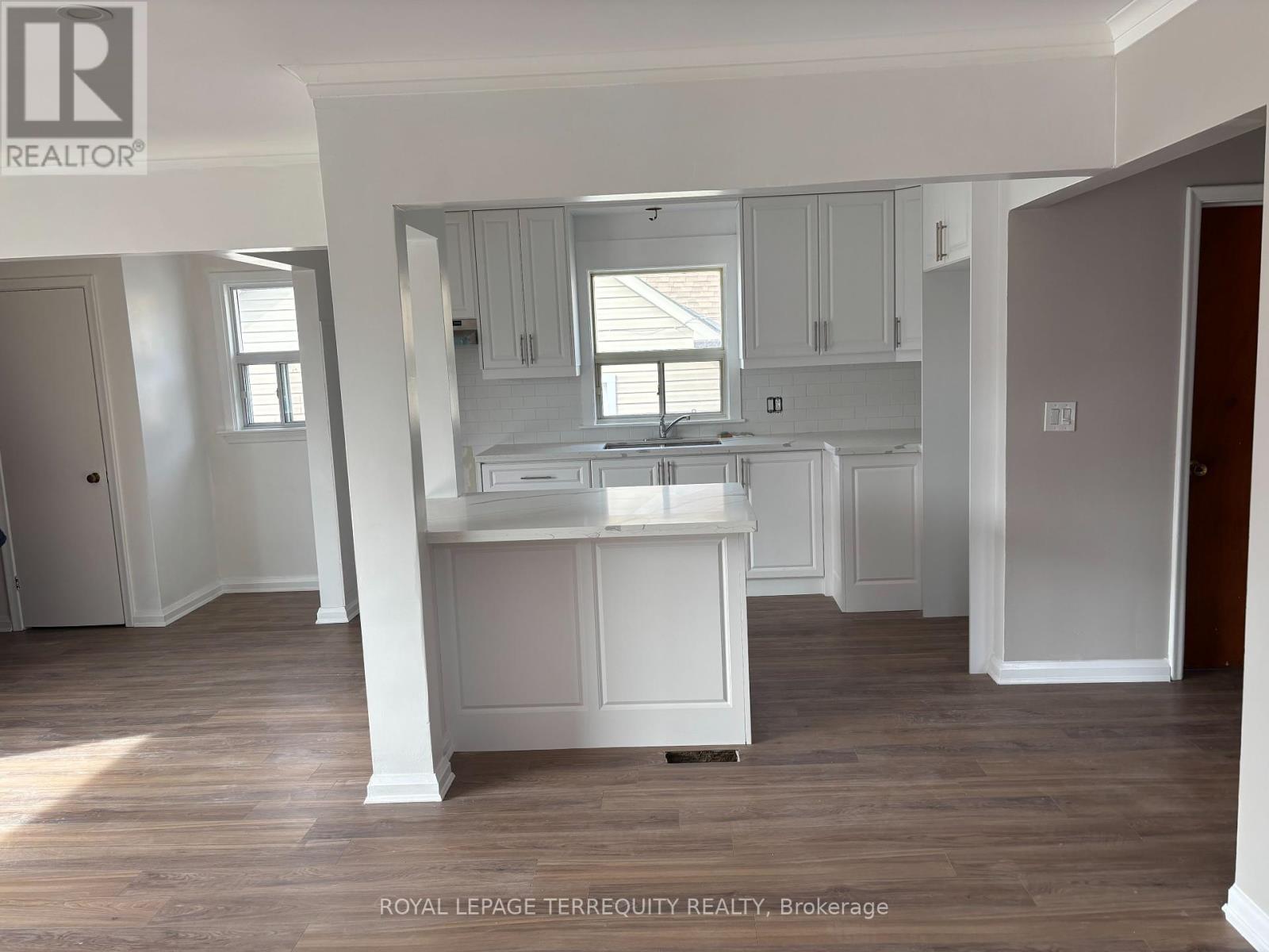 Main - 21 Hubert Avenue, Toronto, Ontario  M1K 1Z7 - Photo 3 - E12052870