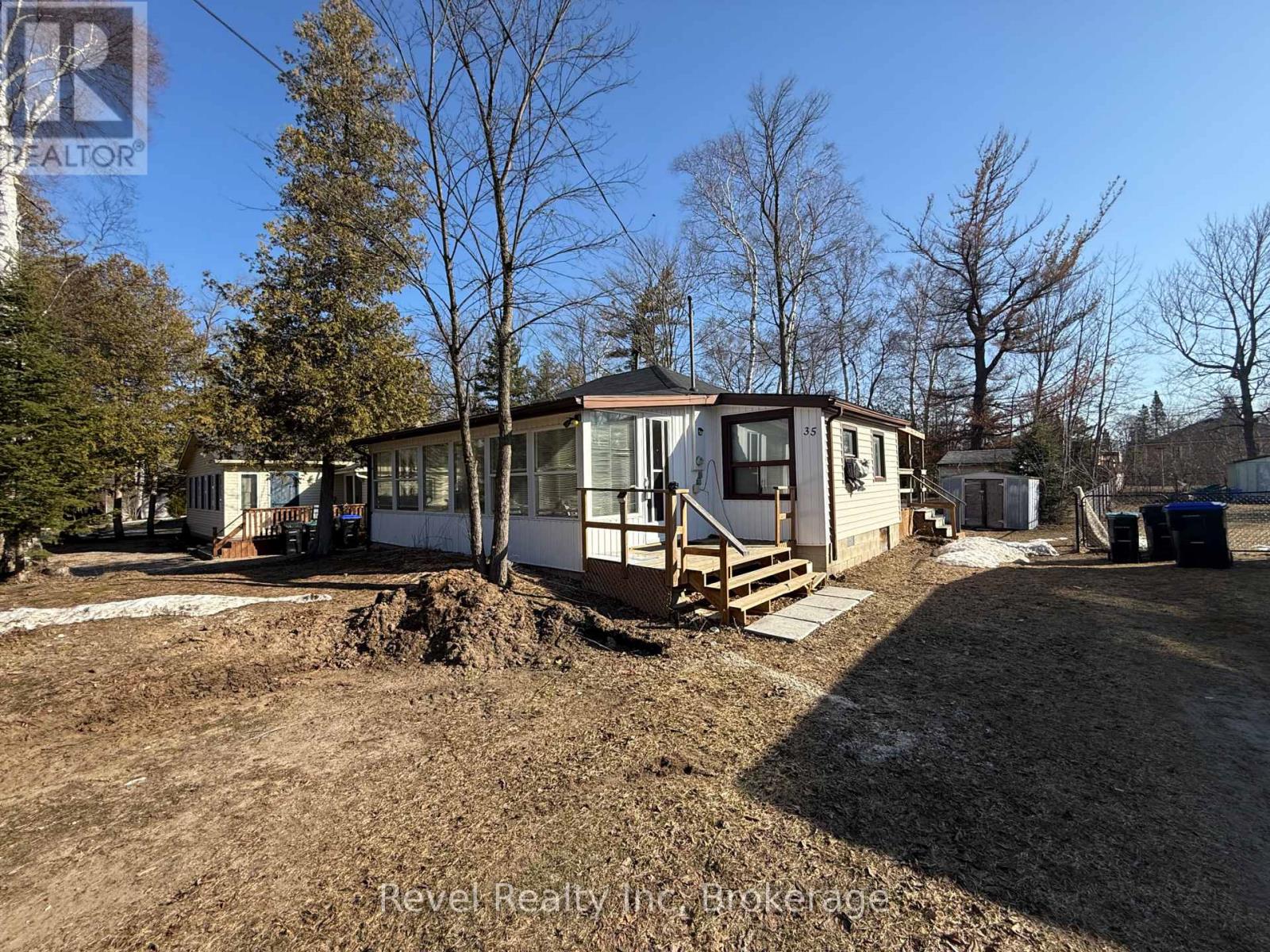 35 61st Street S, Wasaga Beach, Ontario  L9Z 1V7 - Photo 13 - S12039672