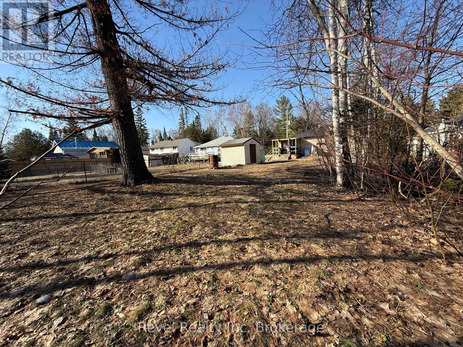 35 61st Street S, Wasaga Beach, Ontario  L9Z 1V7 - Photo 5 - S12039672