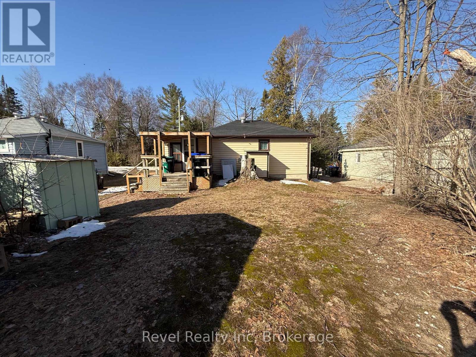 35 61st Street S, Wasaga Beach, Ontario  L9Z 1V7 - Photo 7 - S12039672