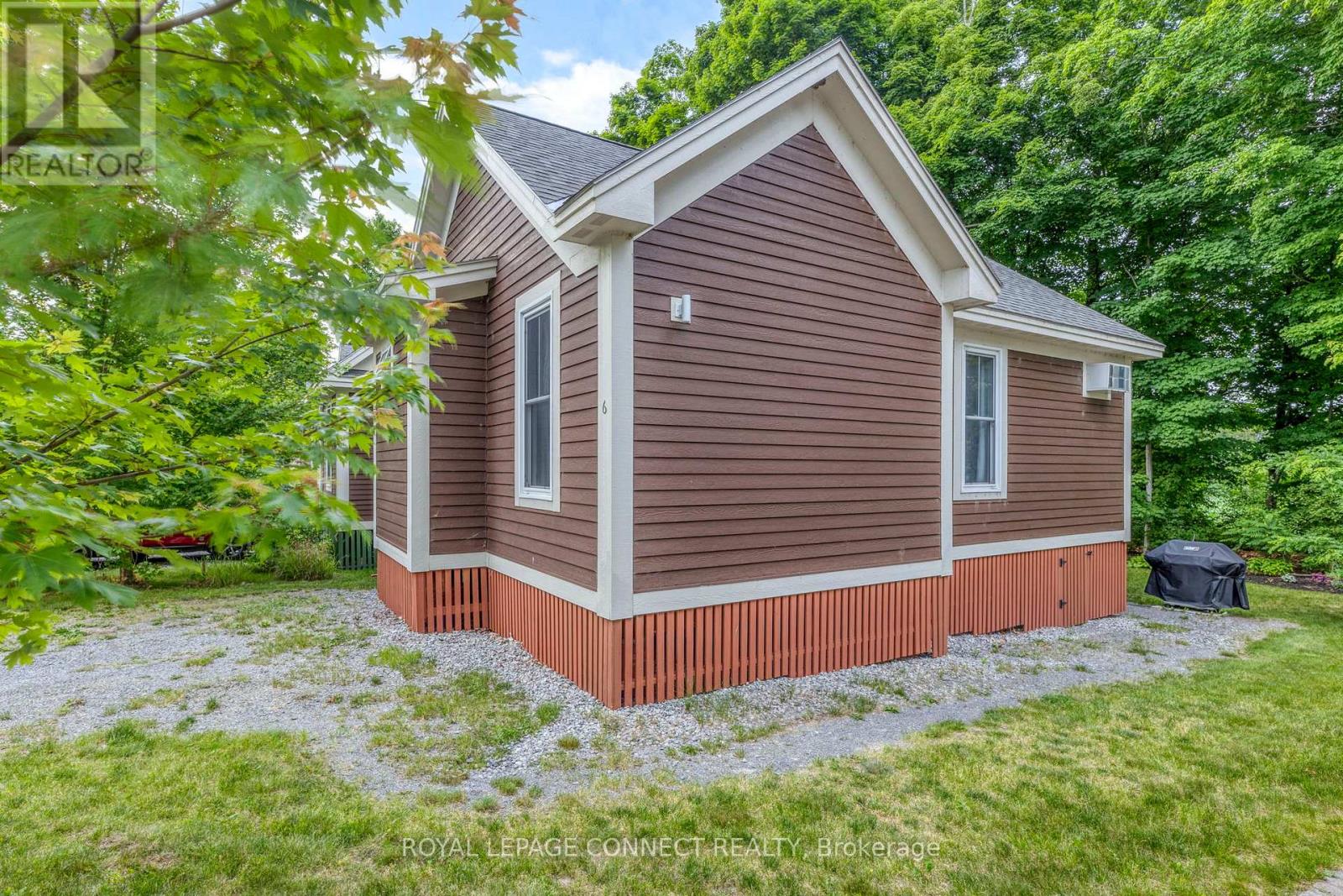 6 Farm View Lane, Prince Edward County, Ontario  K0K 1P0 - Photo 2 - X12052759