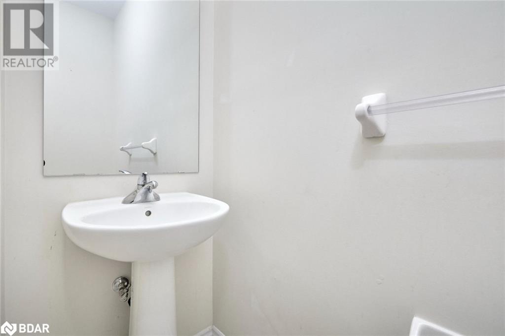 32 Legion Way, Angus, Ontario  L0M 1B5 - Photo 6 - 40711290