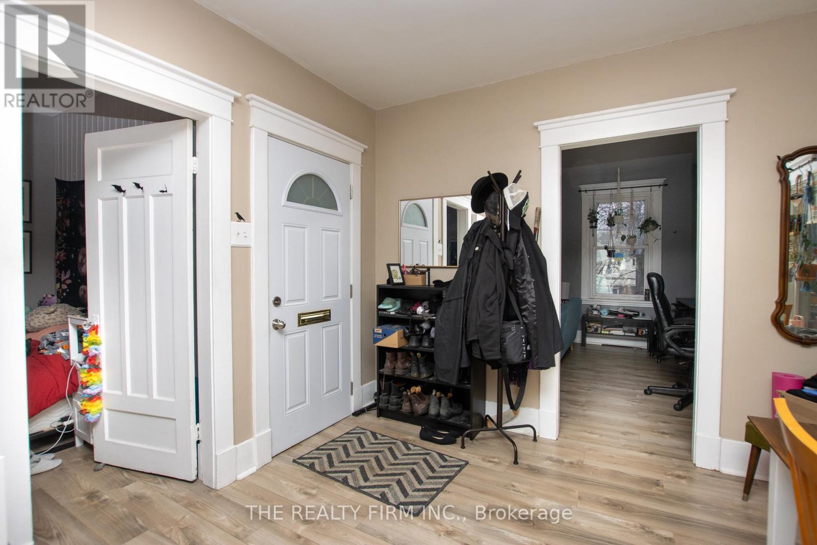 Property at 666 LORNE AVENUE image 2