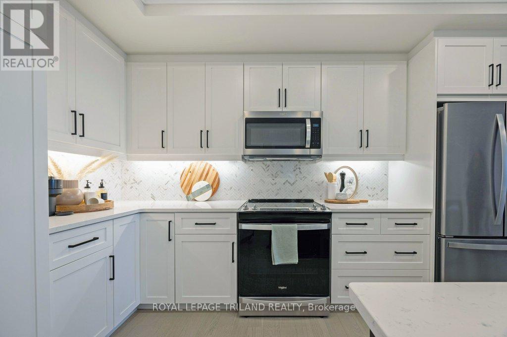 Photo 10 of 43 for 907 - 480 Callaway Road