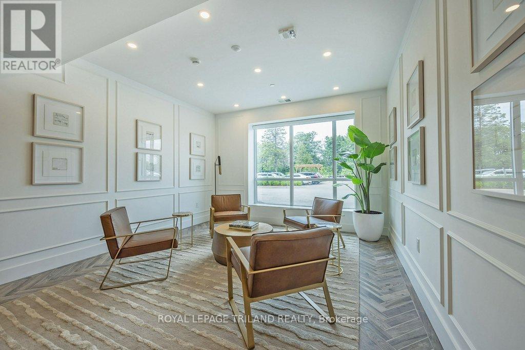 Photo 5 of 43 for 907 - 480 Callaway Road