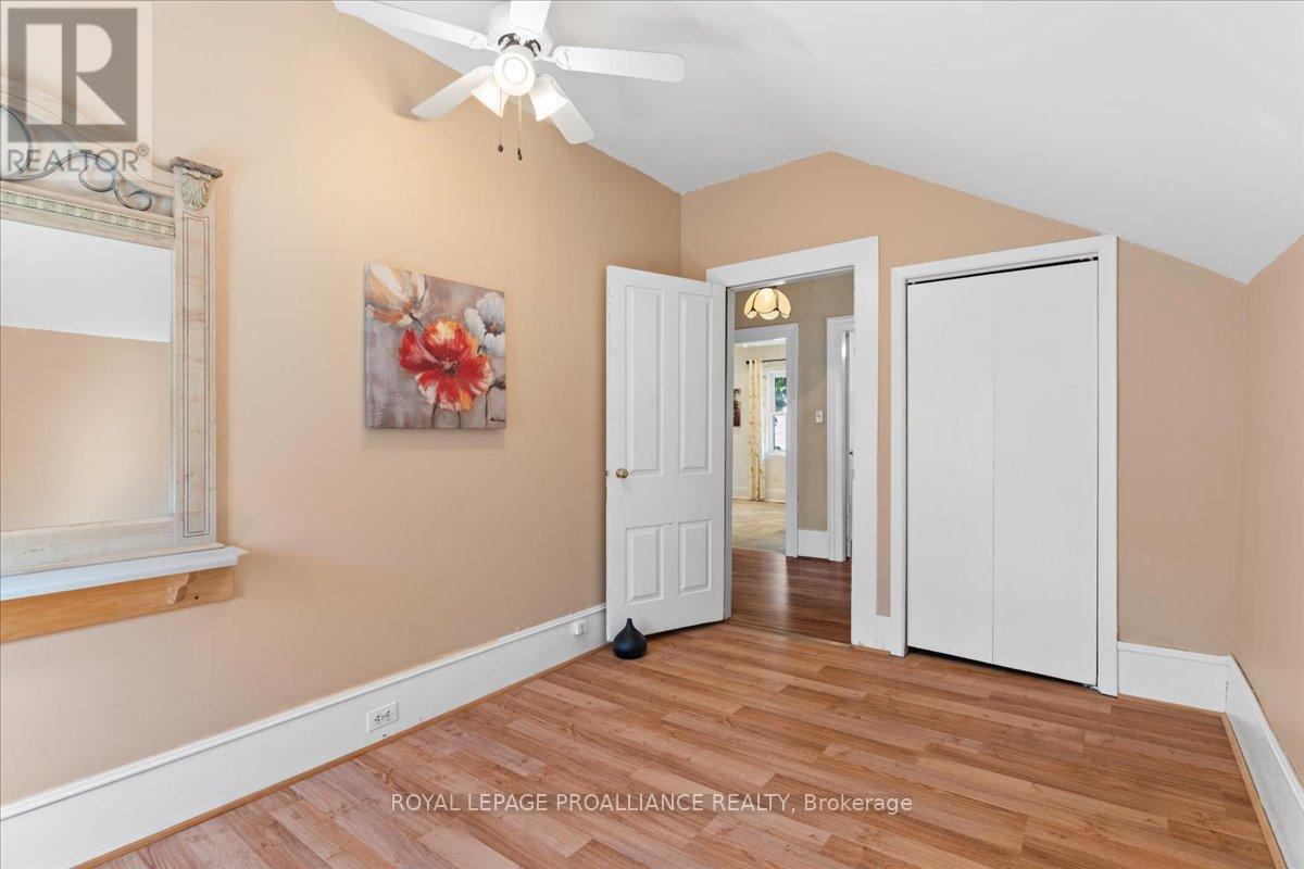 15 Paul Street, Prince Edward County, Ontario  K0K 2T0 - Photo 32 - X12053112