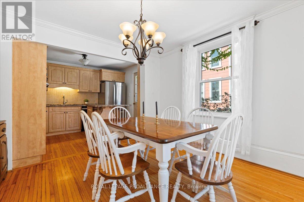 15 Paul Street, Prince Edward County, Ontario  K0K 2T0 - Photo 7 - X12053112