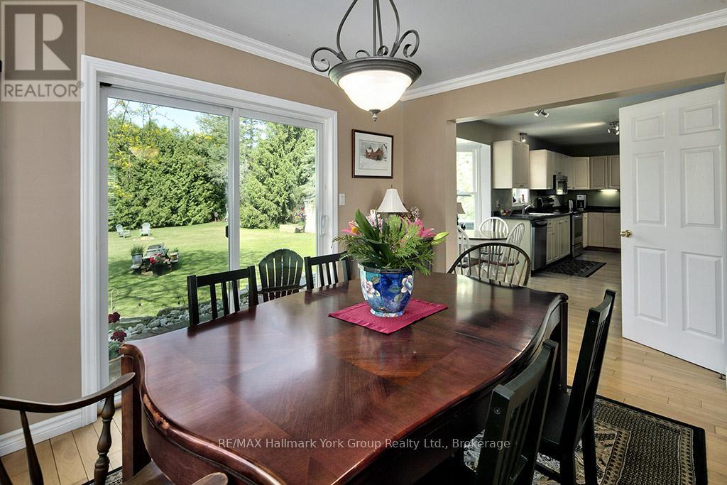 788267 Grey 13 Road, Blue Mountains, Ontario  N0H 1J0 - Photo 15 - X12053057