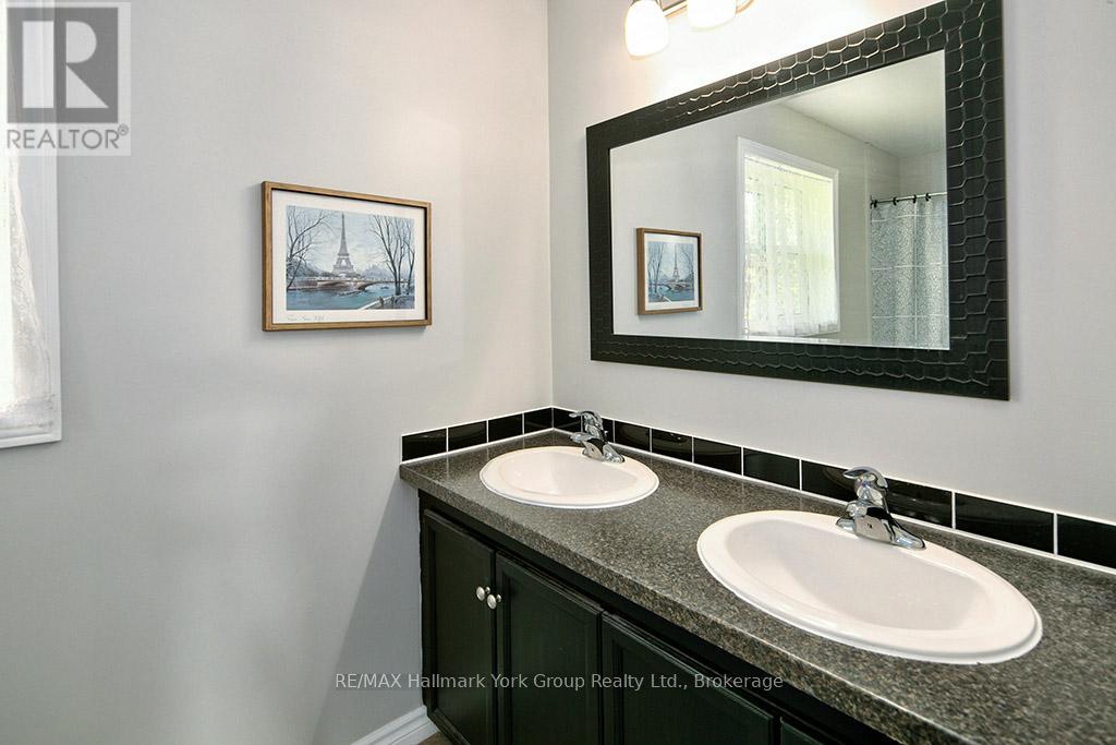 788267 Grey 13 Road, Blue Mountains, Ontario  N0H 1J0 - Photo 35 - X12053057
