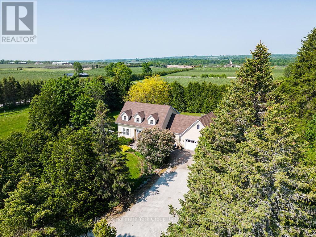 788267 Grey 13 Road, Blue Mountains, Ontario  N0H 1J0 - Photo 9 - X12053057