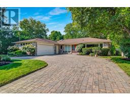 30 HI MOUNT DRIVE, Toronto, Ontario