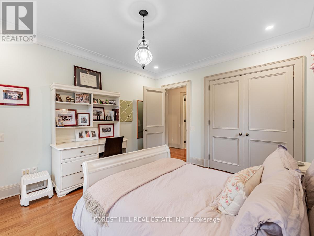 1 Burton Road, Toronto, Ontario  M5P 1T6 - Photo 32 - C12052953