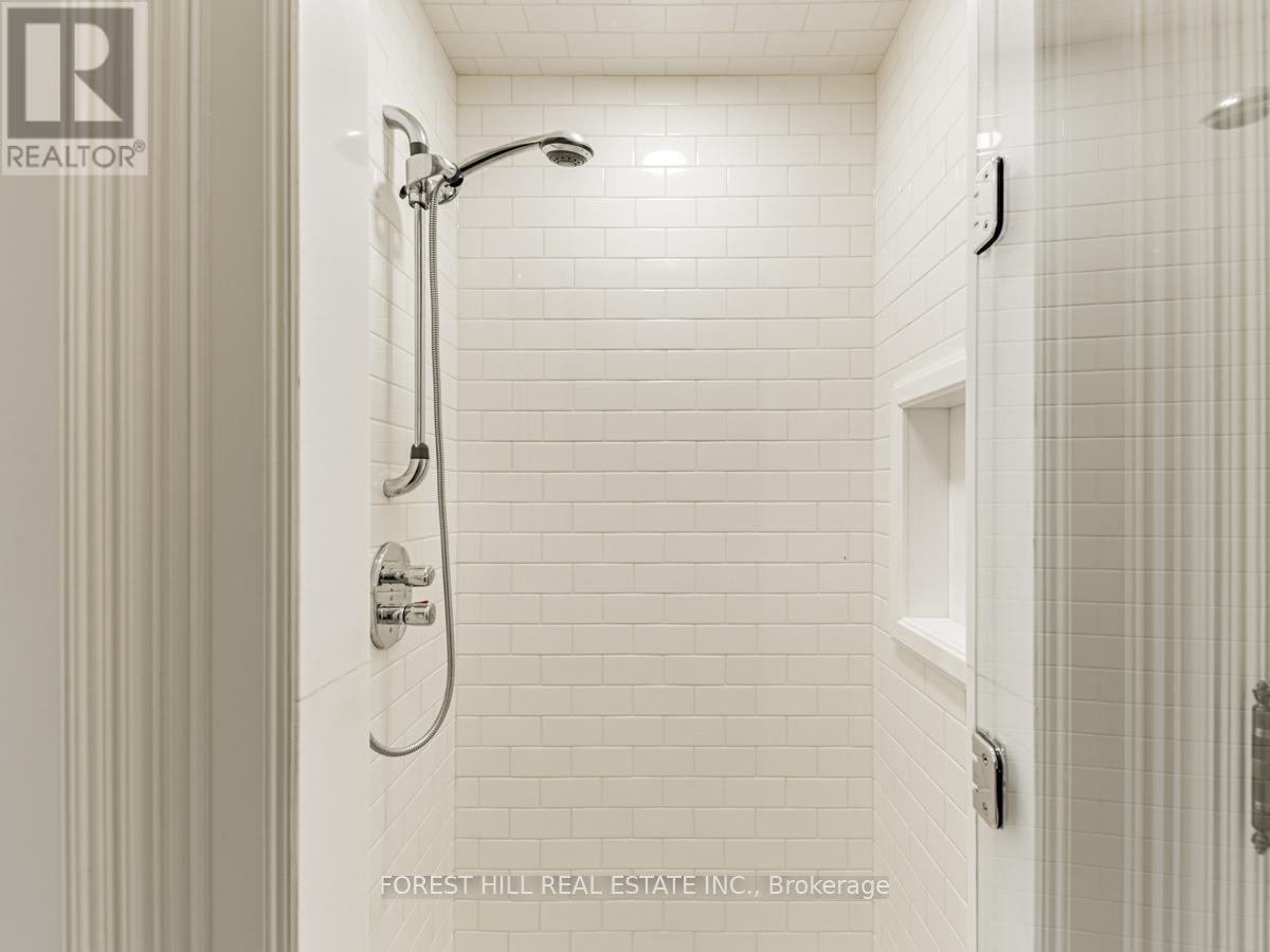1 Burton Road, Toronto, Ontario  M5P 1T6 - Photo 37 - C12052953