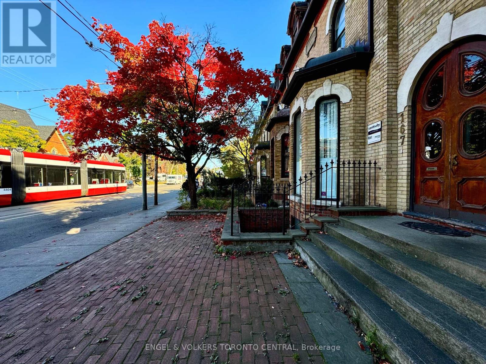 Main - 167 Carlton Street, Toronto, Ontario  M5A 2K3 - Photo 1 - C12052969