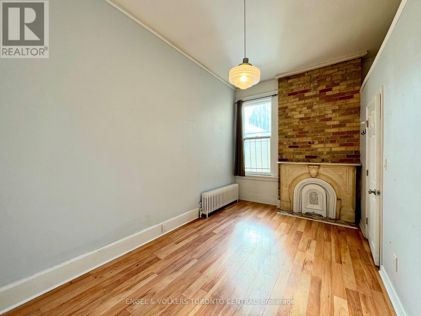 Main - 167 Carlton Street, Toronto, Ontario  M5A 2K3 - Photo 9 - C12052969