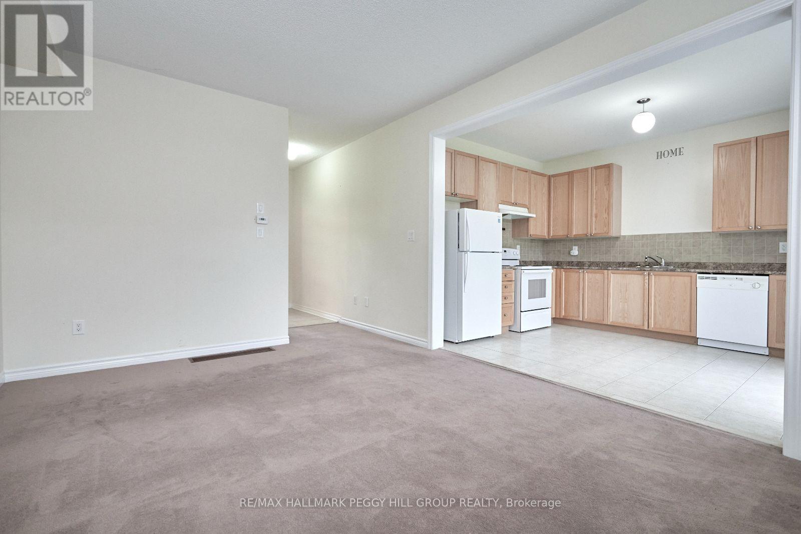 32 Legion Way, Essa, Ontario  L0M 1B5 - Photo 5 - N12053102