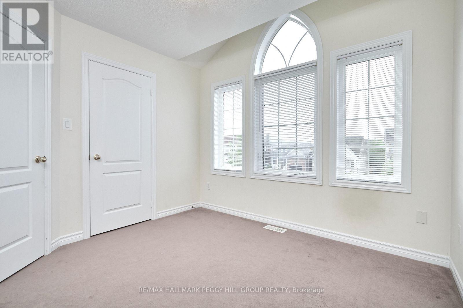32 Legion Way, Essa, Ontario  L0M 1B5 - Photo 9 - N12053102