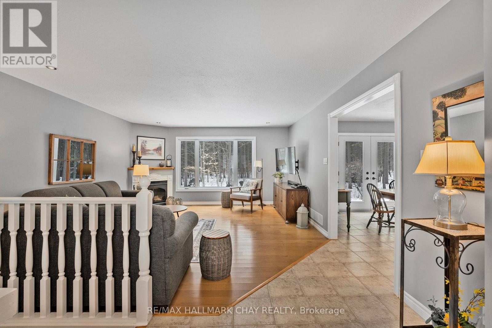 Property at 37 STERLING DRIVE image 5