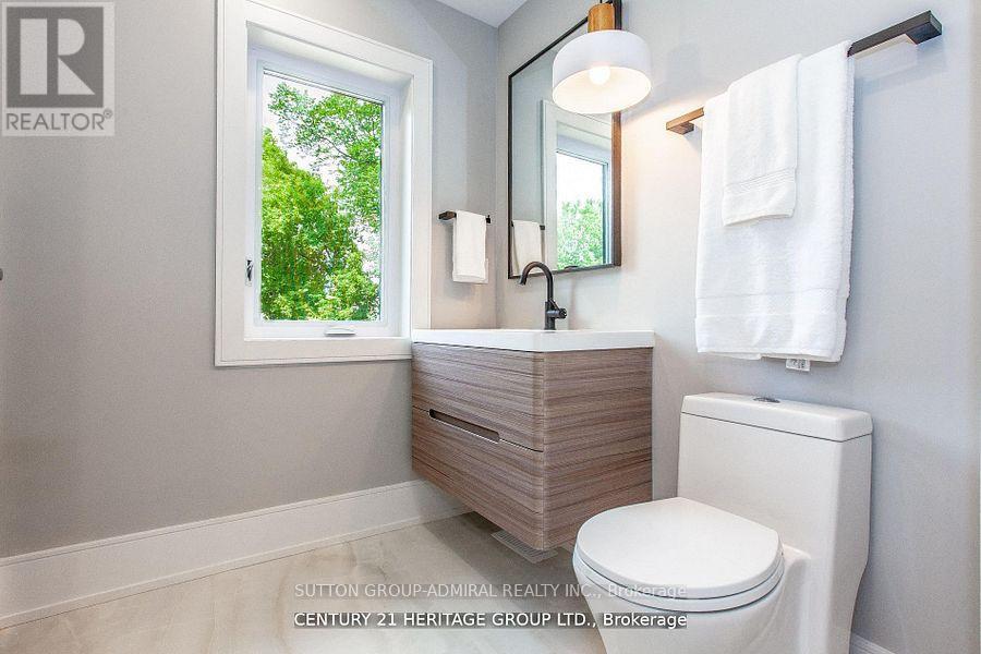 150 St Johns Road, Toronto (Junction Area), Ontario  M6P 1T9 - Photo 24 - W12052970