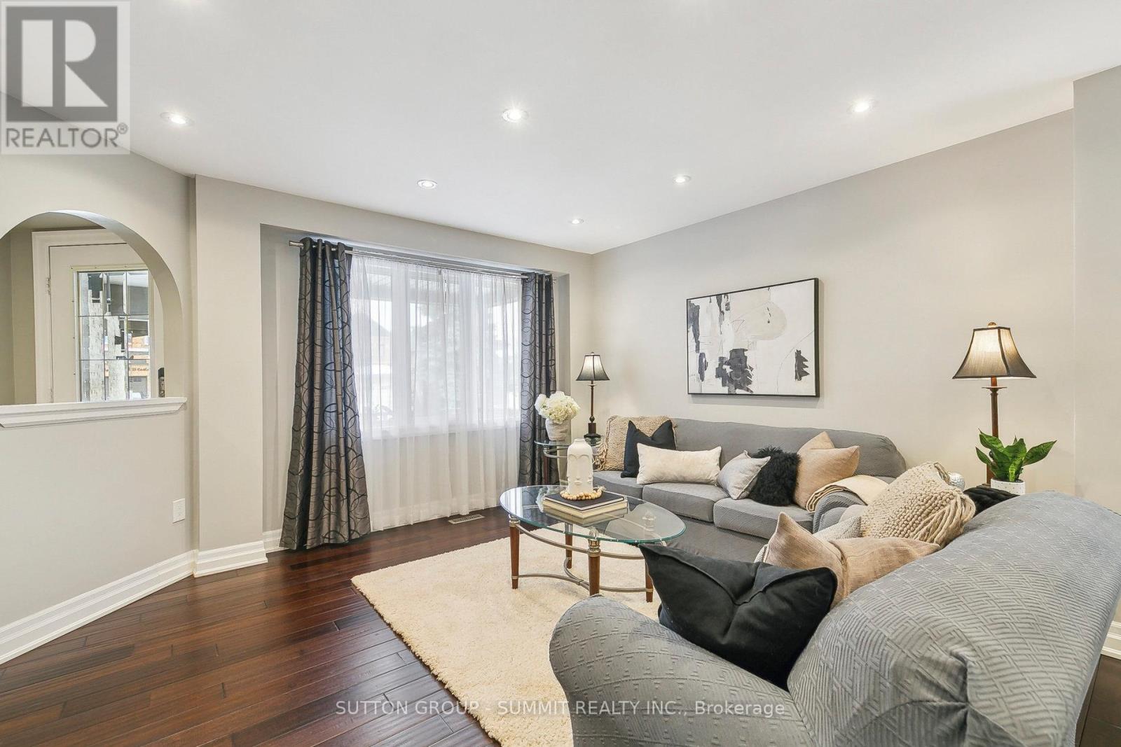 Property at 2936 CASTLEBRIDGE DRIVE image 2