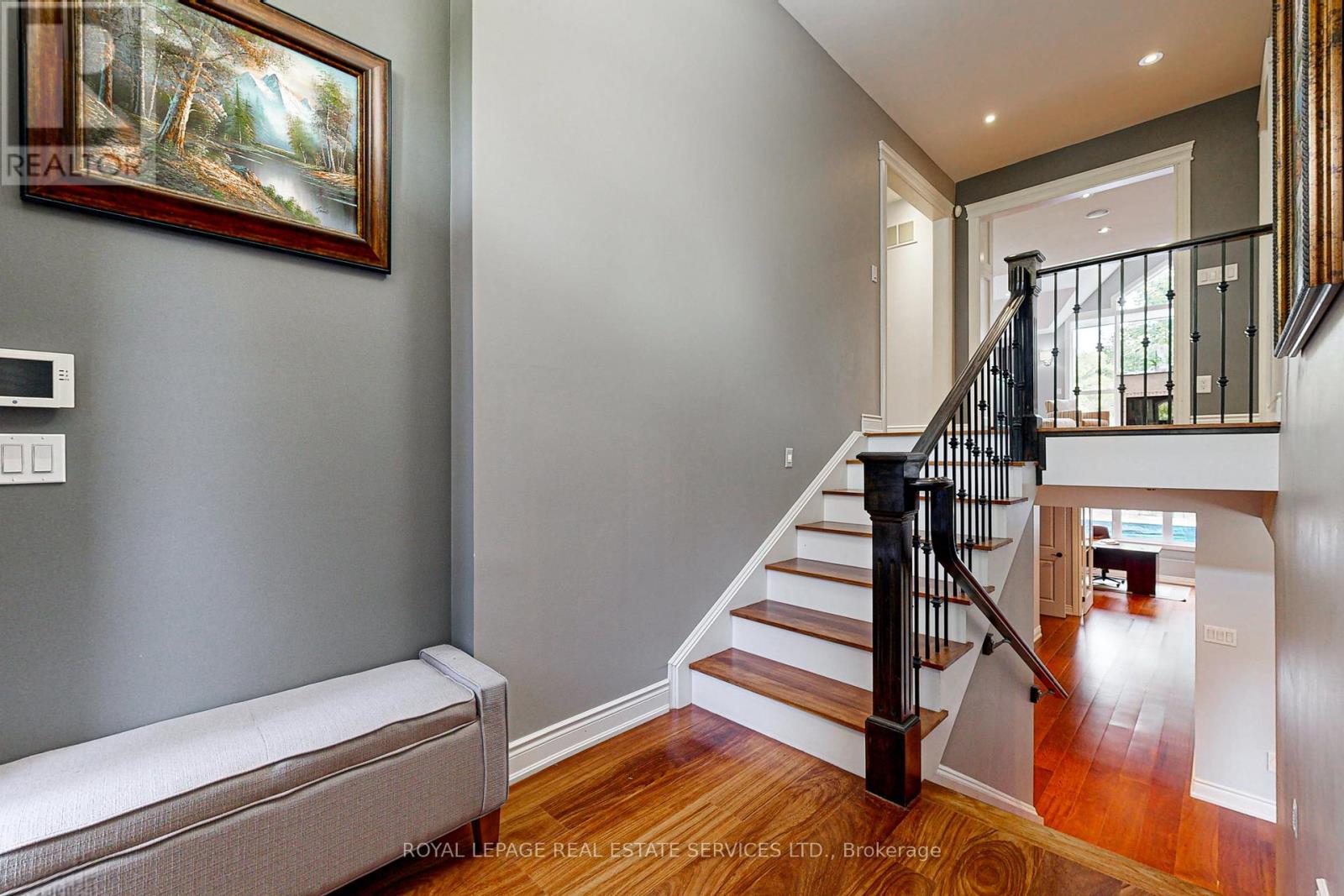 Property at 159 VIEWBANK CRESCENT image 4