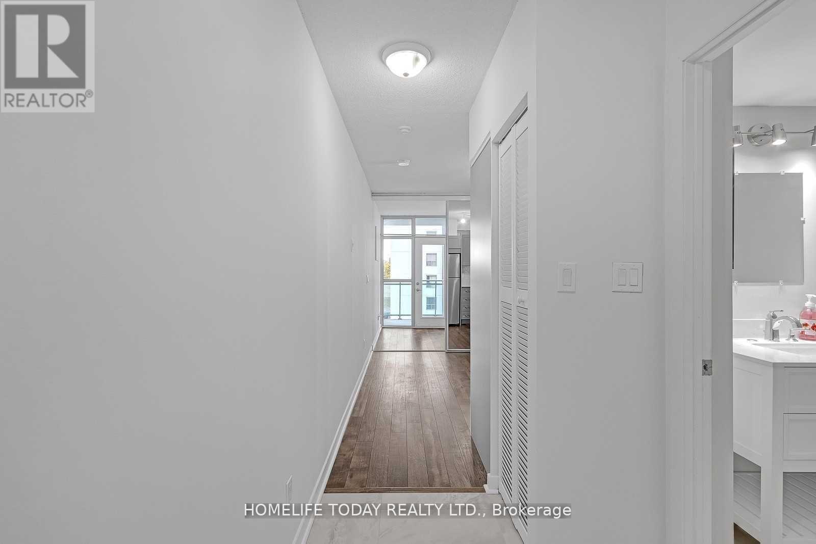 508 - 2464 Weston Road, Toronto, Ontario  M9N 0A2 - Photo 4 - W12053107