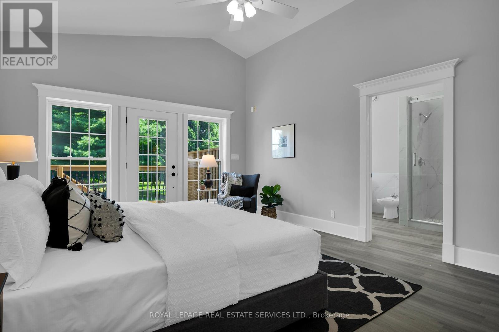 199 Niagara Street, Niagara-On-The-Lake, Ontario  L0S 1J0 - Photo 15 - X12053025
