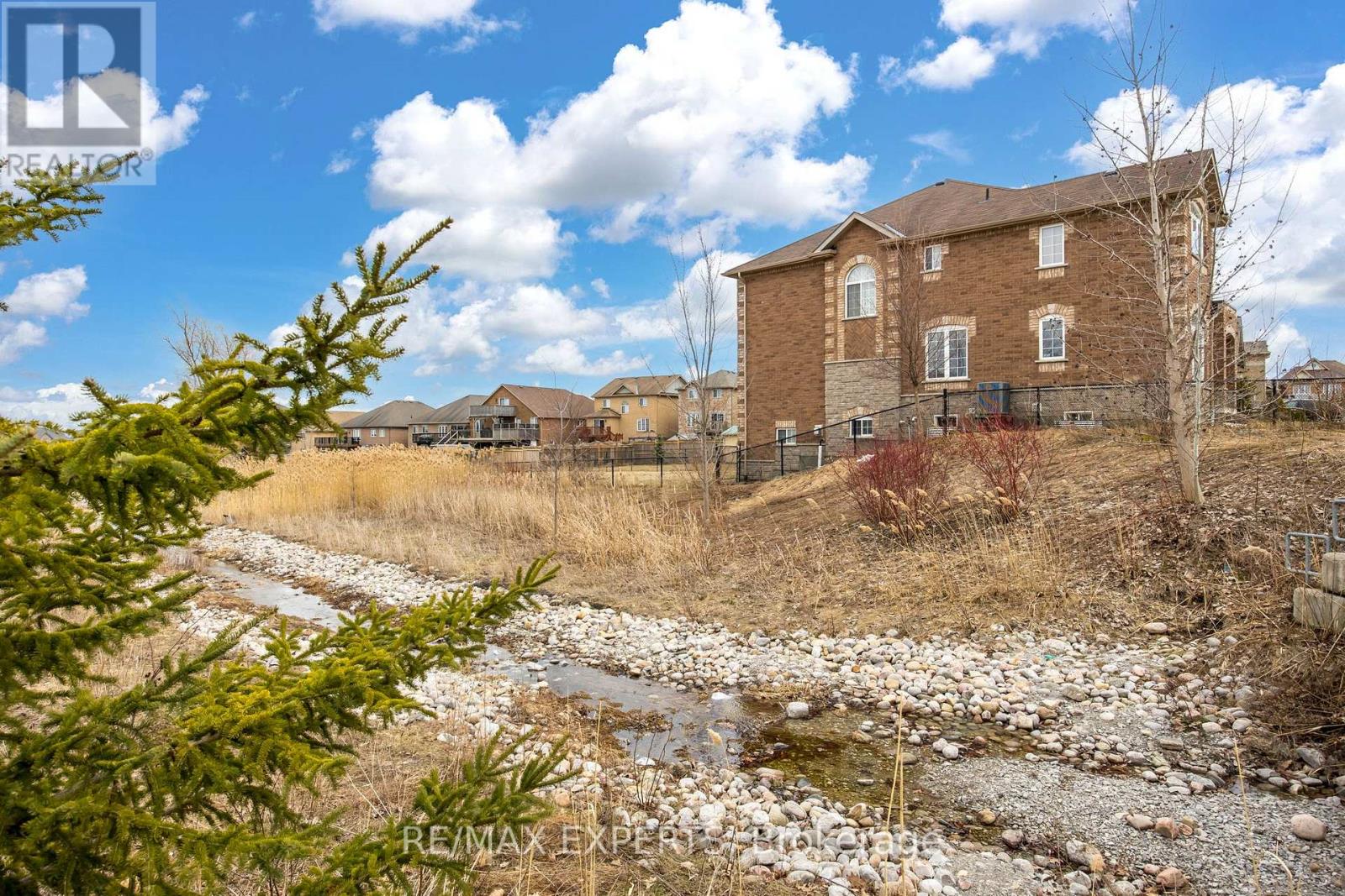 Property at 2071 GIBSON STREET image 4