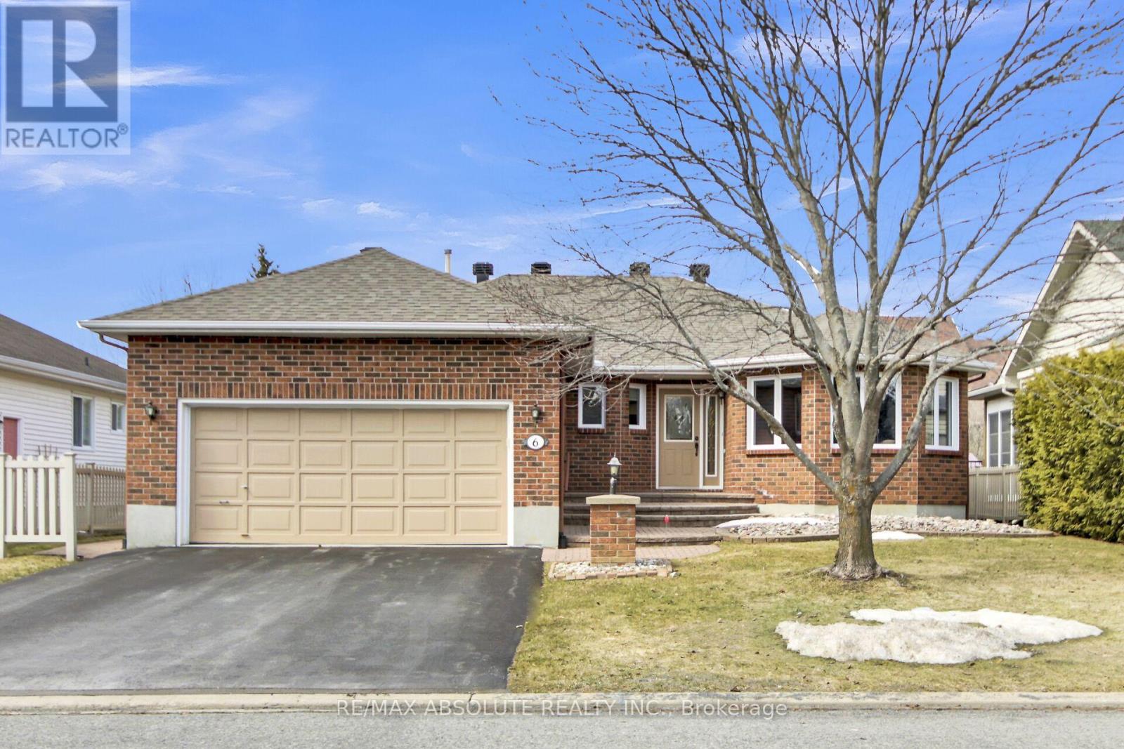 Property at 6 JACQUELINE CRESCENT image 1