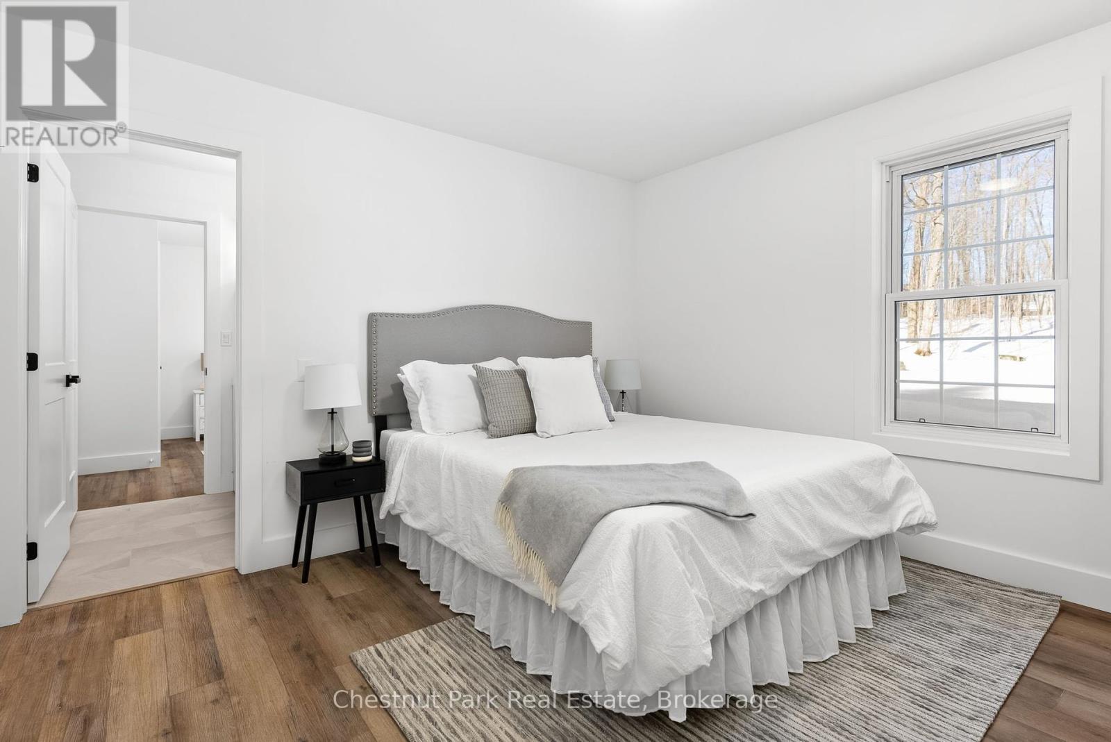 16 Clifford Street, Seguin, Ontario  P0C 1J0 - Photo 27 - X12053137