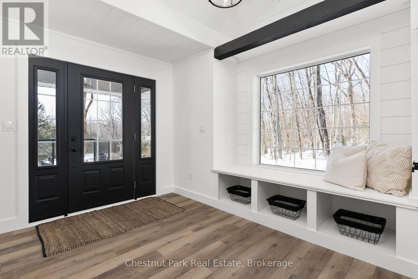 16 Clifford Street, Seguin, Ontario  P0C 1J0 - Photo 4 - X12053137