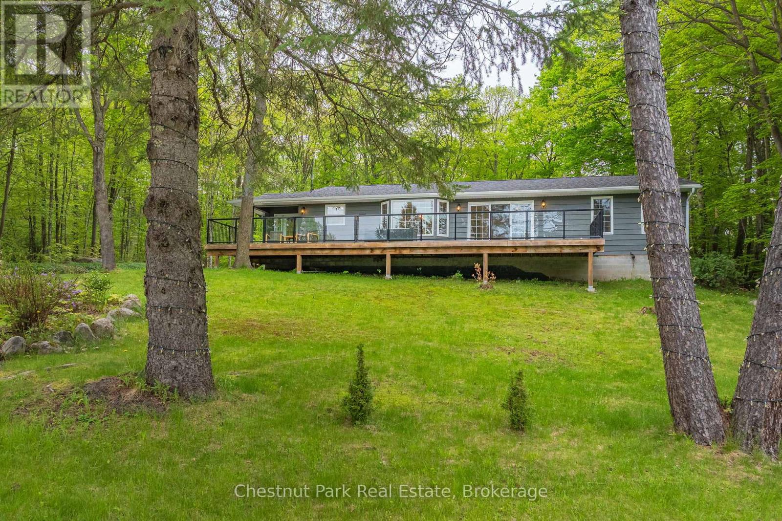 16 Clifford Street, Seguin, Ontario  P0C 1J0 - Photo 46 - X12053137